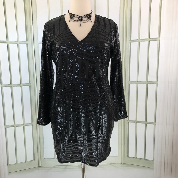 Acevog Tops - ACEVOG Full Sequins Black Sheath Evening Tunic Top